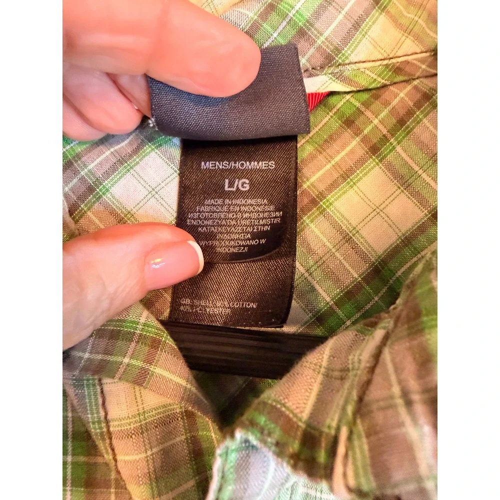 The North Face Mens Large Green Plaid Short Sleeve Button Up Hiking Shirt 1344